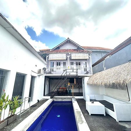 White Sandat Guest House Ubud  Exterior photo
