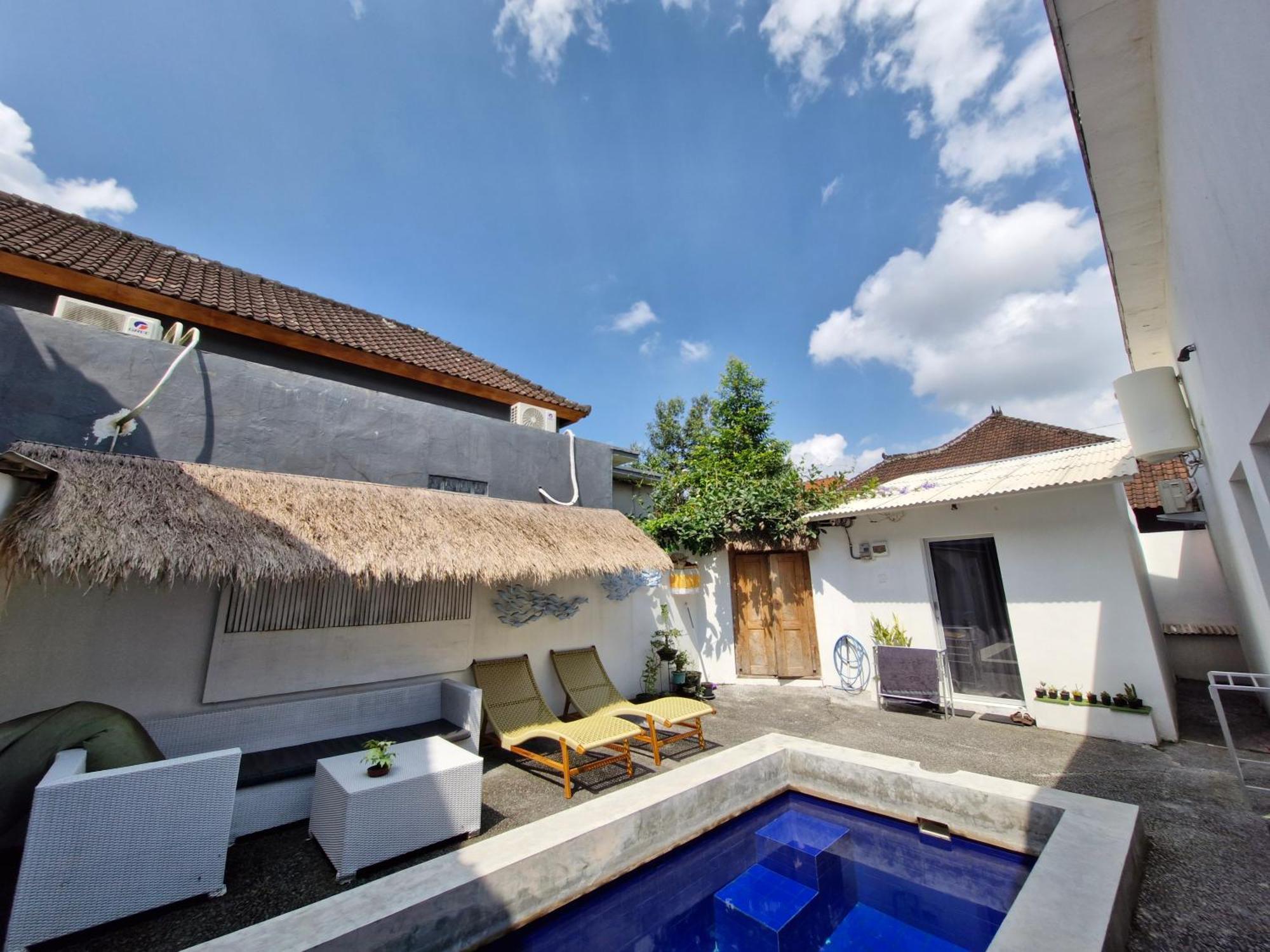 White Sandat Guest House Ubud  Exterior photo